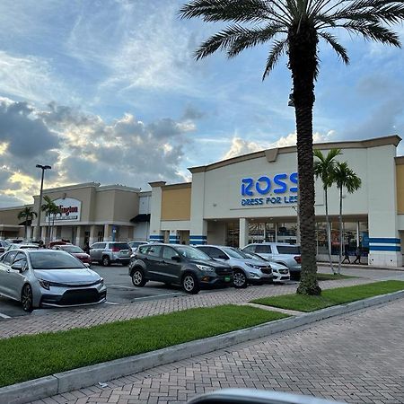 Moderno Departamento Estudio Miami Apartment Hallandale Beach Bagian luar foto