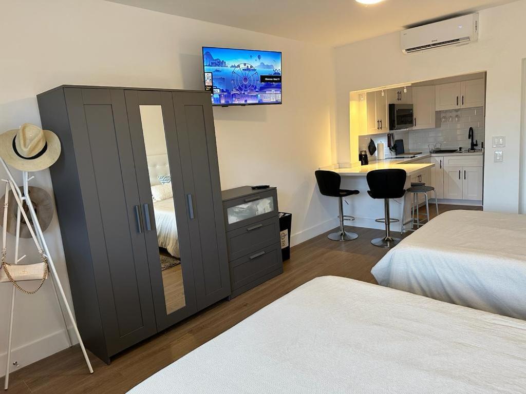 Moderno Departamento Estudio Miami Apartment Hallandale Beach Bagian luar foto